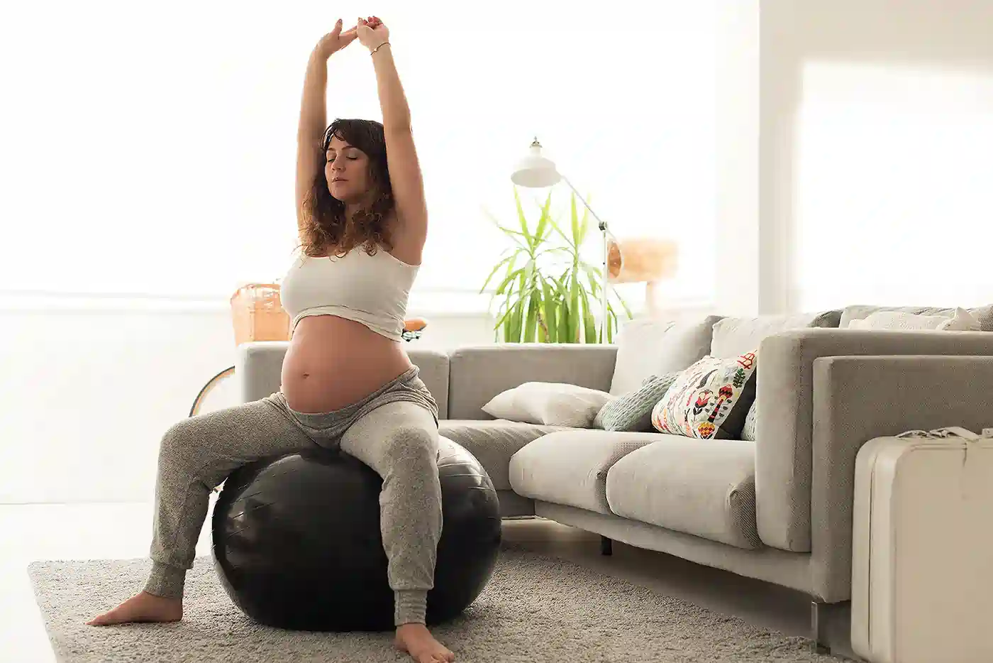 How to Support Your Core Safely During Pregnancy Cirencester